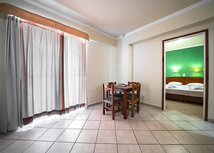 Porto Kalamaki Hotel